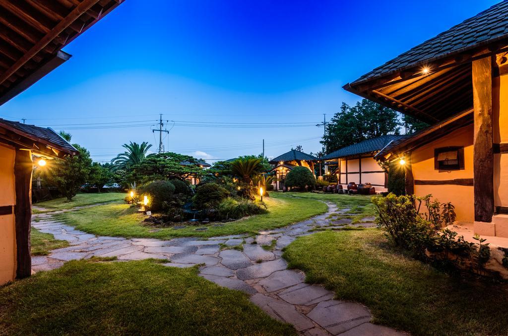 Albergue Kasan Tobang Seogwipo Exterior foto