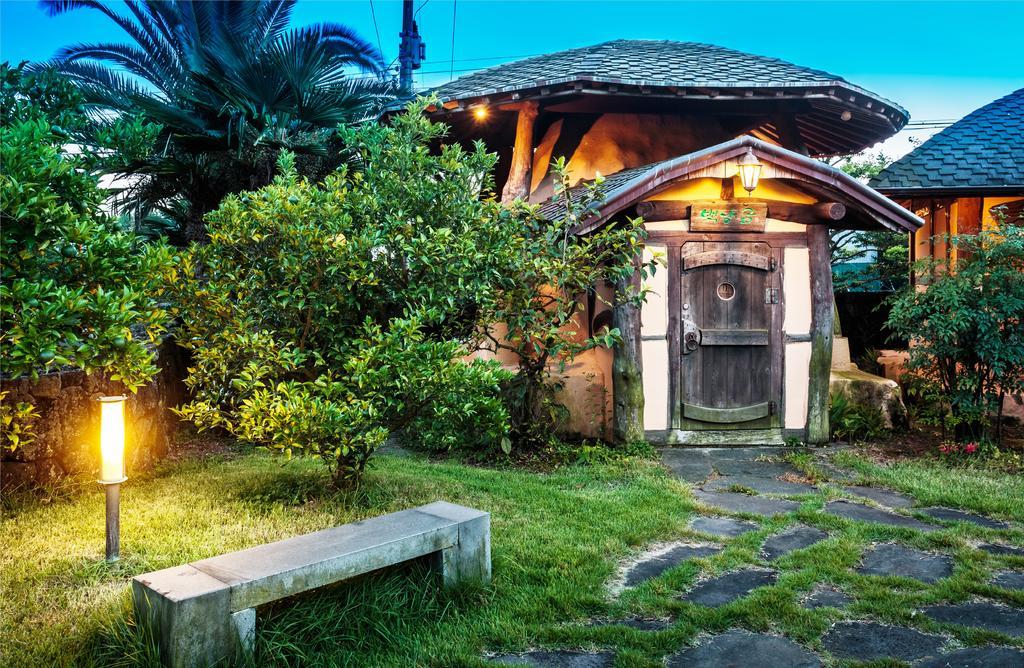 Albergue Kasan Tobang Seogwipo Exterior foto
